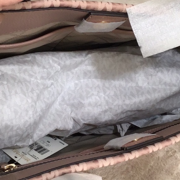 🆕 MICHAEL KORS “ Heidi” Semi-Lux Canvas Leather Signature Logo Large Tote Fawn - Picture 8 of 11